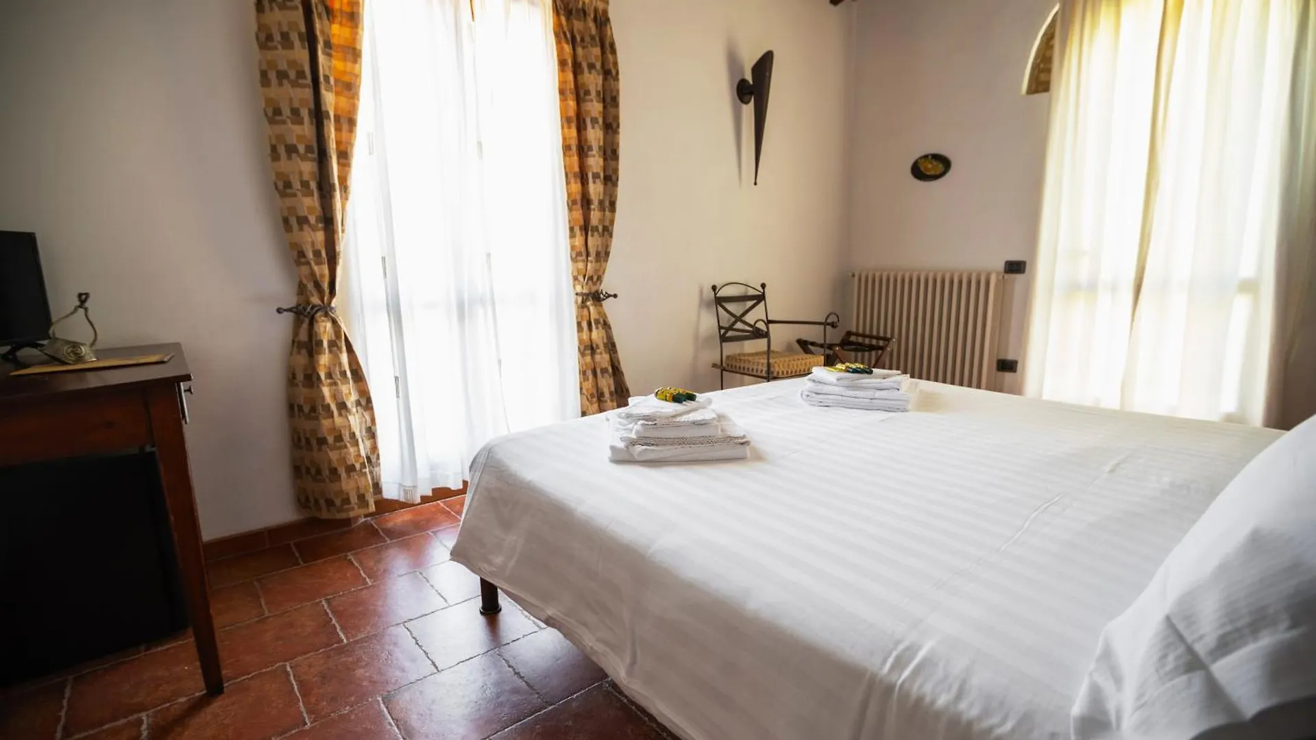 Agriturismo Aia Leccioni Micciano Italy