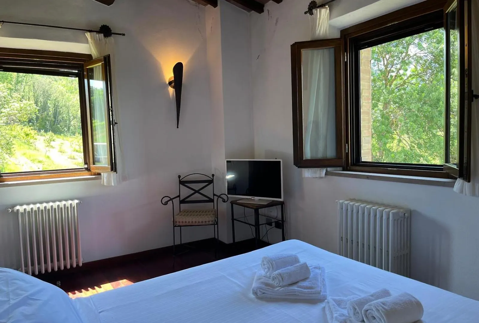 Agriturismo Aia Leccioni Micciano 0*,
