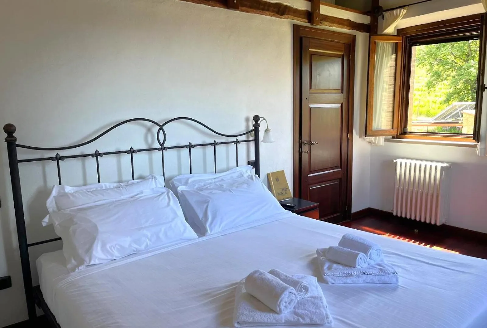 Agriturismo Aia Leccioni Micciano Italy
