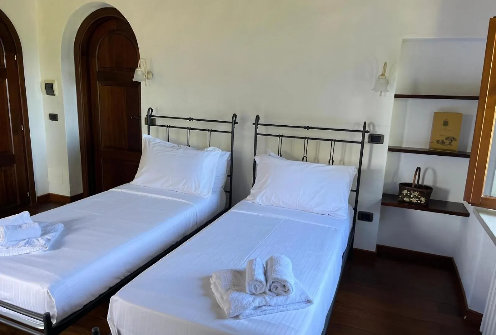 Agriturismo Aia Leccioni Micciano 0*,