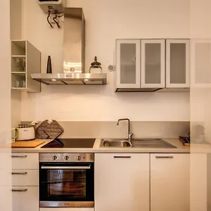  Appartement Elegant Behind The Colosseum Italie